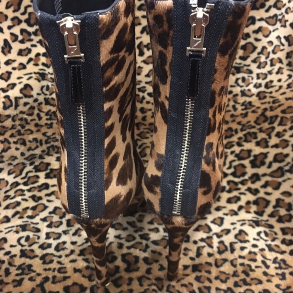 Genuine Pony hair platform boots. Show stoppers! - Picture 4 of 6
